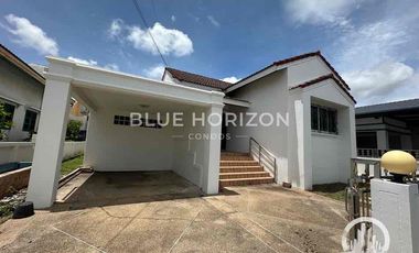 Haus zur Miete und zum Kauf mit 3 Zimmer in Bang Lamung, Chonburi