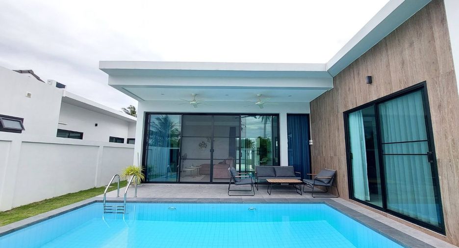 For rent 3 bedrooms villa in Bang Lamung, Chonburi
