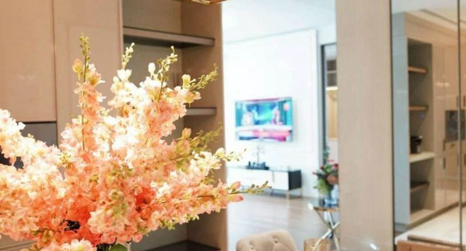 Condo en alquiler de 2 habitaciones en Khlong Toei, Bangkok