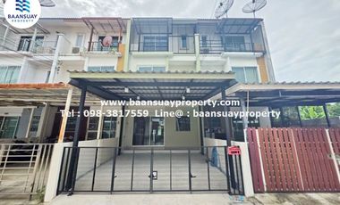 Reihenhaus zur Miete mit 3 Zimmer in Thung Khru, Bangkok