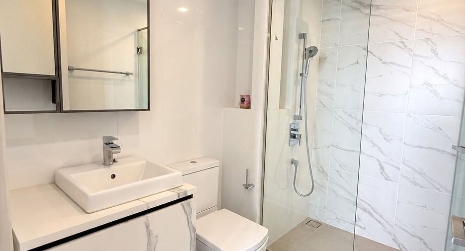 Condo en alquiler de 1 habitaciones en Phra Khanong, Bangkok