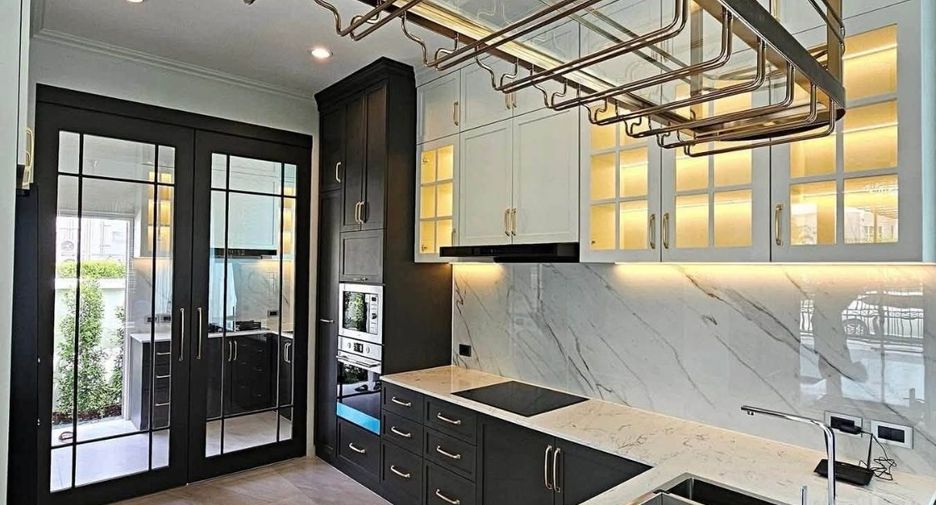 For rent 5 bedrooms house in Hang Dong, Chiang Mai