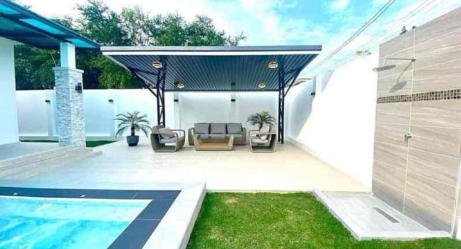 For sale 3 bedrooms house in Huay Yai, Pattaya