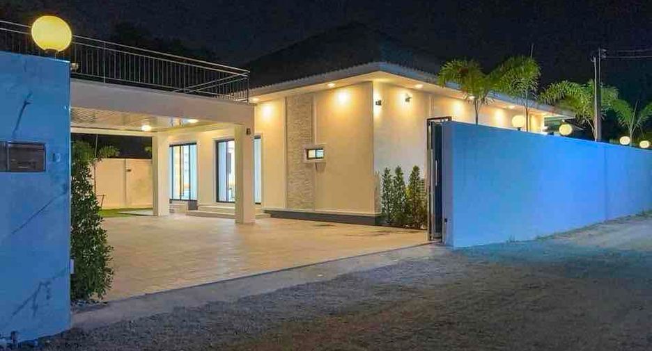 For sale 3 bedrooms house in Huay Yai, Pattaya