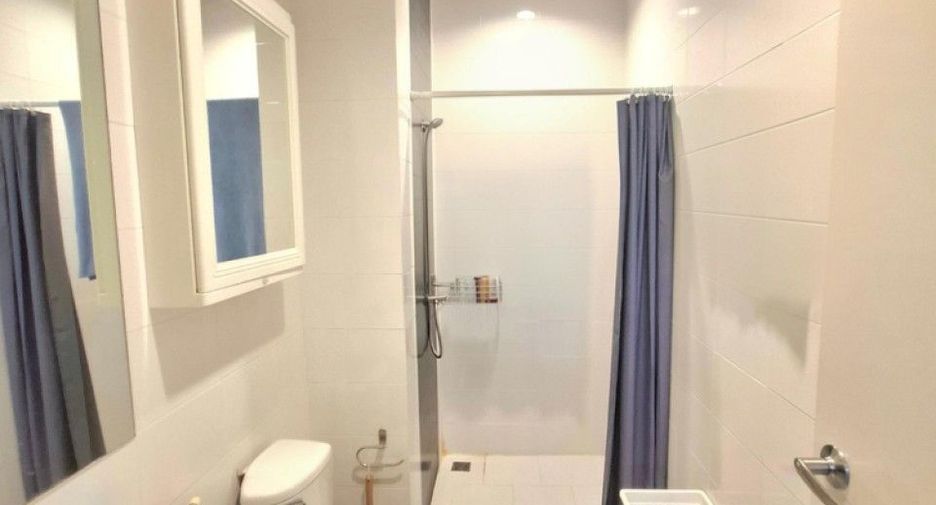 For sale 1 bed condo in Lat Krabang, Bangkok