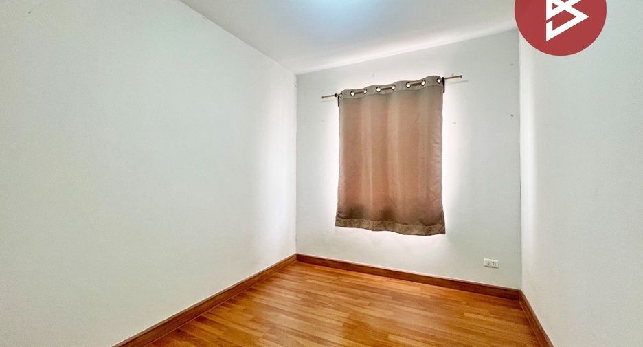 For sale 3 bedrooms townhouse in Mueang Chon Buri, Chonburi