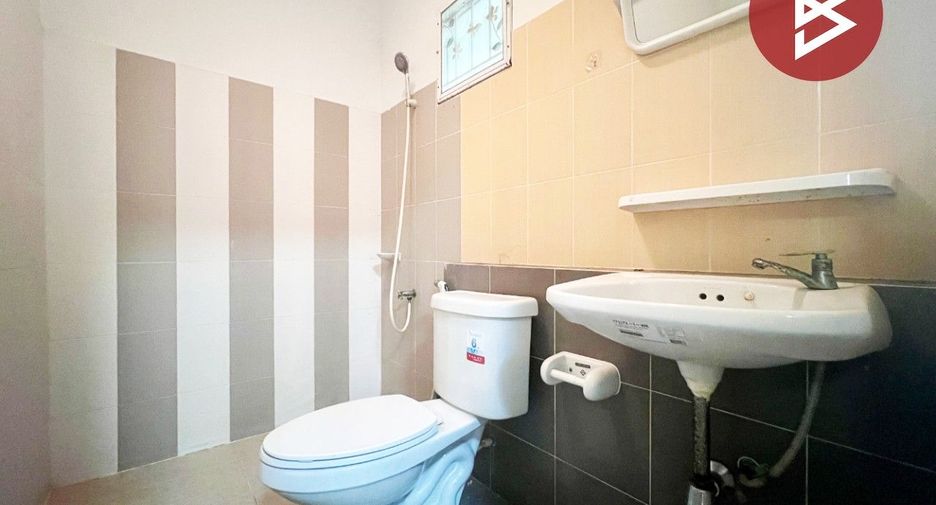 For sale 3 bedrooms townhouse in Mueang Chon Buri, Chonburi