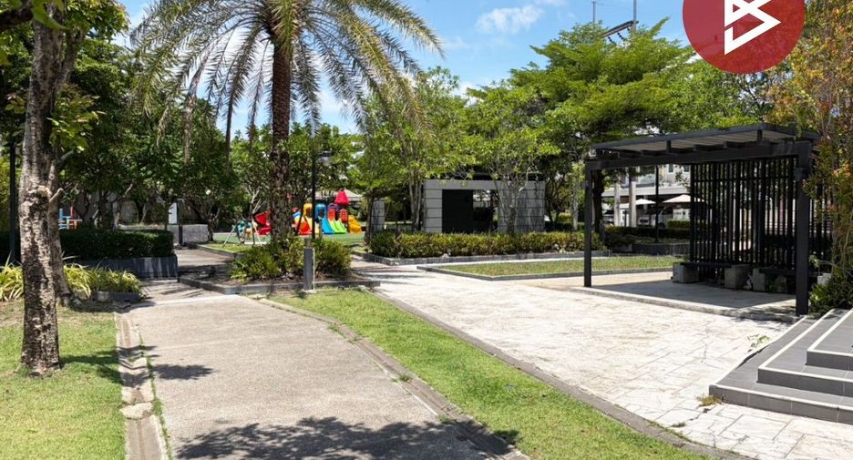 For sale 3 bedrooms townhouse in Mueang Chon Buri, Chonburi
