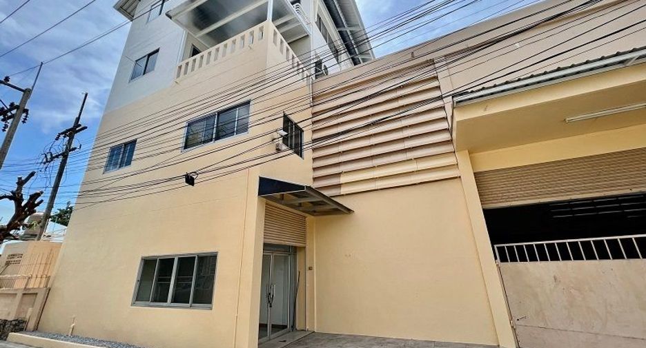 À louer et à vendre 2 chambres entrepôt à Bang Lamung, Chonburi