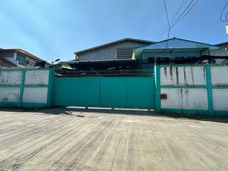 Аренда 4 спальни склад в Mueang Samut Sakhon, Самутсакхон