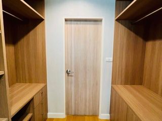 Casa en venta de 4 habitaciones en Bang Kapi, Bangkok
