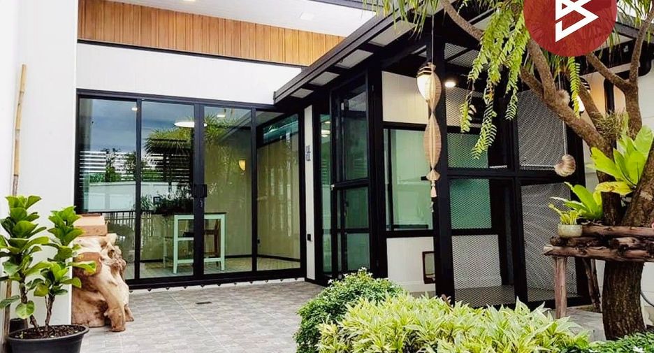 Casa en venta de 4 habitaciones en Bang Kapi, Bangkok