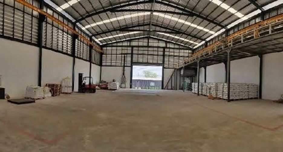 Аренда и продажа 4 спальни склад в Mueang Samut Sakhon, Самутсакхон