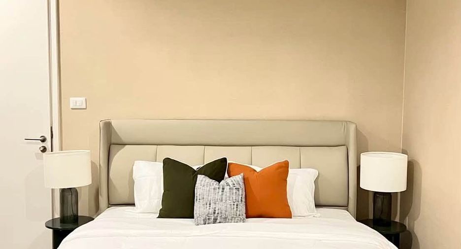 For rent 2 bedrooms condo in Chatuchak, Bangkok