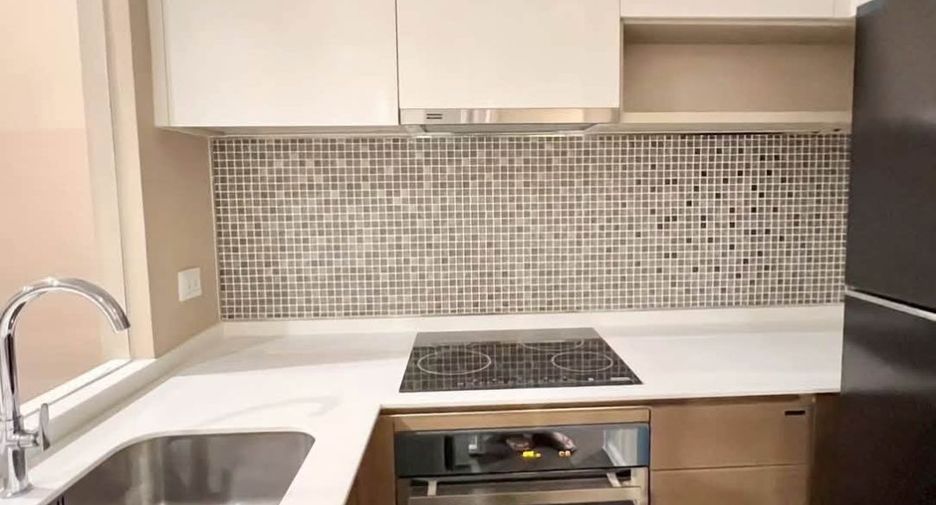 For rent 2 bedrooms condo in Chatuchak, Bangkok