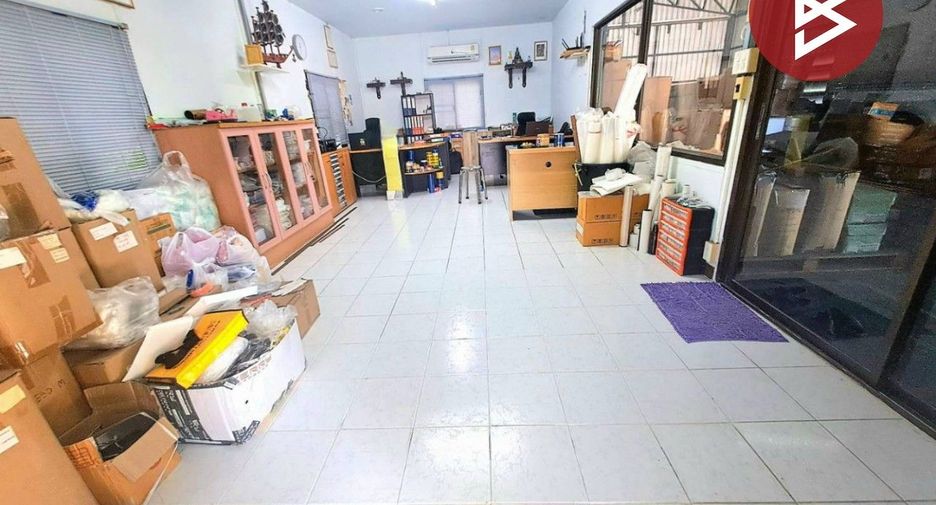 Almacén en venta en Si Racha, Chonburi