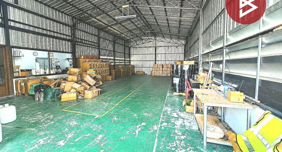 Almacén en venta en Si Racha, Chonburi