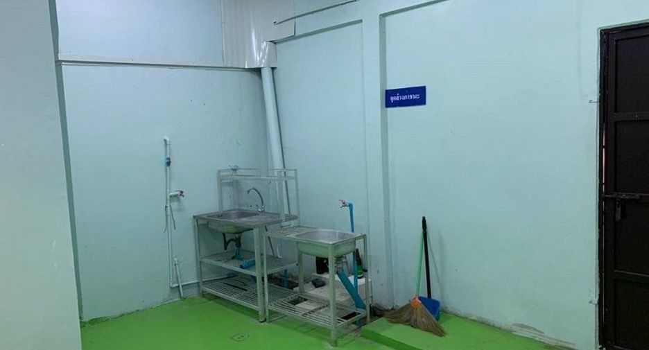 Almacén en alquiler de 6 habitaciones en Lam Luk Ka, Pathum Thani