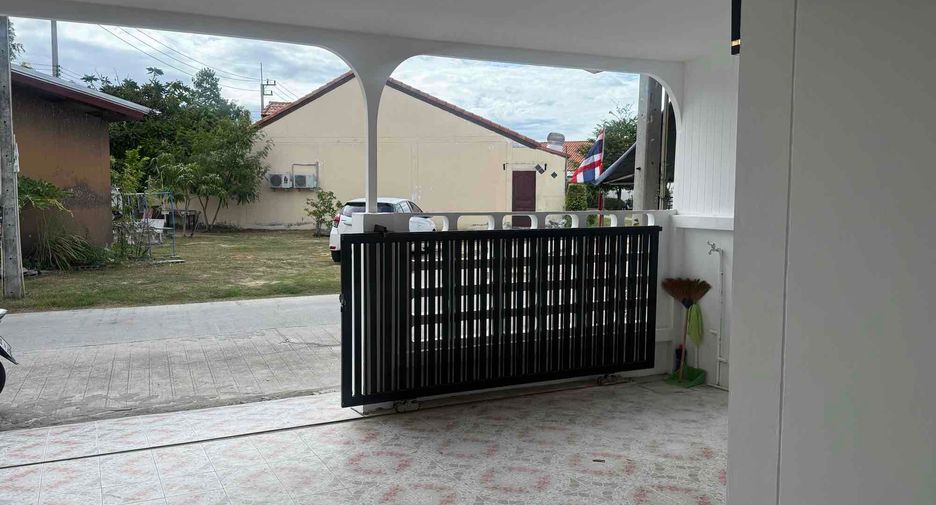 Reihenhaus zum Kauf mit 2 Zimmer in Bang Lamung, Chonburi