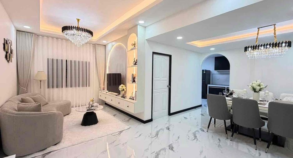 Haus zum Kauf mit 3 Zimmer in Bang Lamung, Chonburi