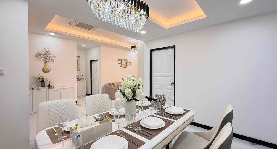 Haus zum Kauf mit 3 Zimmer in Bang Lamung, Chonburi