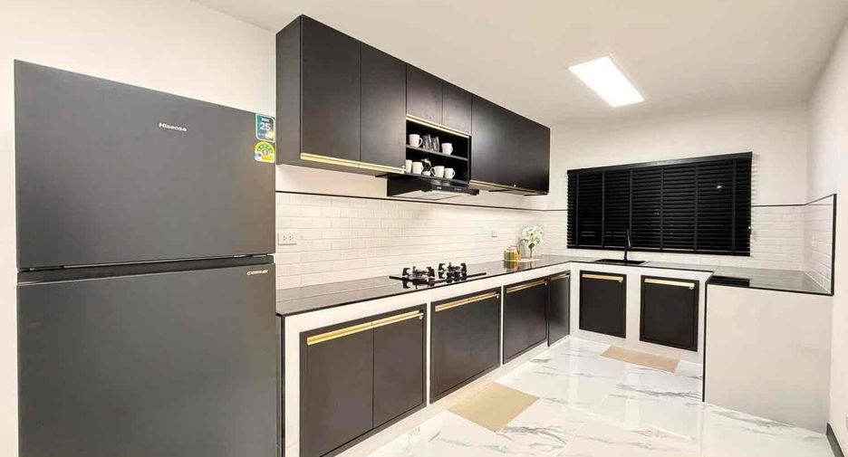 Haus zum Kauf mit 3 Zimmer in Bang Lamung, Chonburi