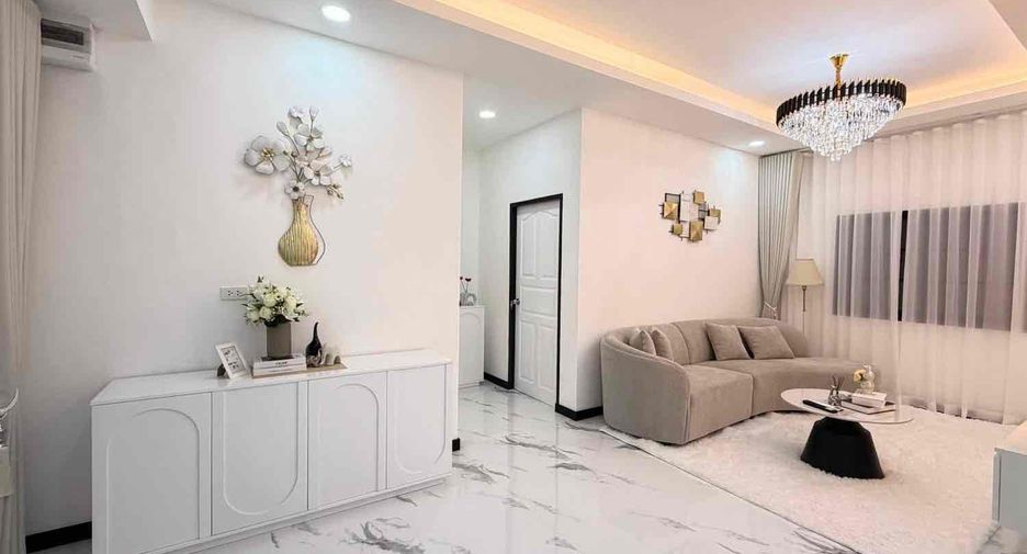 Haus zum Kauf mit 3 Zimmer in Bang Lamung, Chonburi