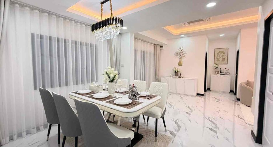 Haus zum Kauf mit 3 Zimmer in Bang Lamung, Chonburi
