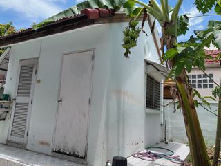 For sale 6 bedrooms house in Mueang Nonthaburi, Nonthaburi