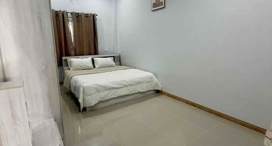 Haus zum Kauf mit 3 Zimmer in Bang Lamung, Chonburi
