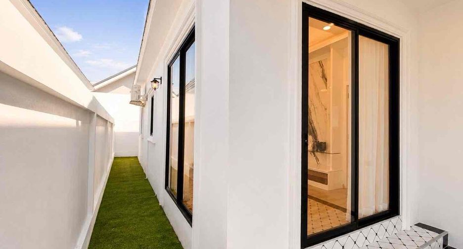 Haus zum Kauf mit 3 Zimmer in Bang Lamung, Chonburi