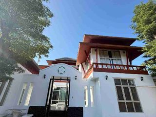 Villa en alquiler de 6 habitaciones en Bang Lamung, Chonburi
