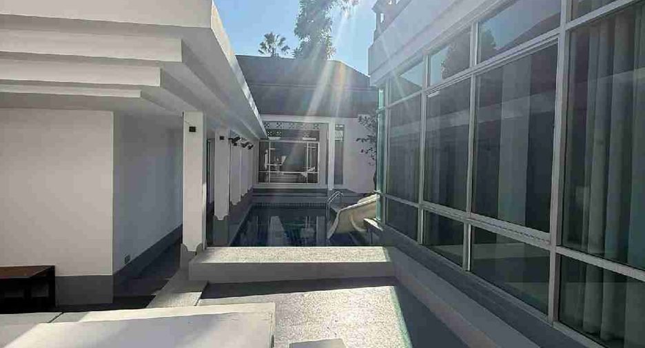 Villa en alquiler de 6 habitaciones en Bang Lamung, Chonburi