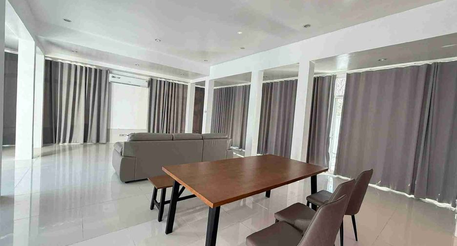 Villa en alquiler de 6 habitaciones en Bang Lamung, Chonburi