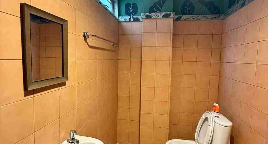 Villa en alquiler de 6 habitaciones en Bang Lamung, Chonburi