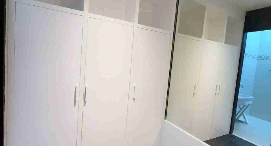 Villa en alquiler de 6 habitaciones en Bang Lamung, Chonburi