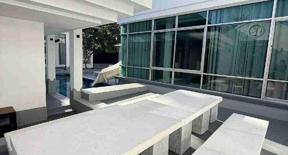 Villa en alquiler de 6 habitaciones en Bang Lamung, Chonburi