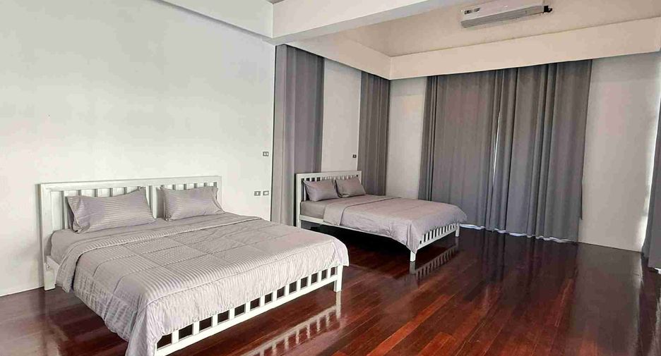 Villa en alquiler de 6 habitaciones en Bang Lamung, Chonburi