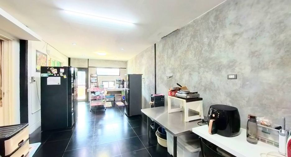 Haus zum Kauf mit 3 Zimmer in Bang Bo, Samut Prakan
