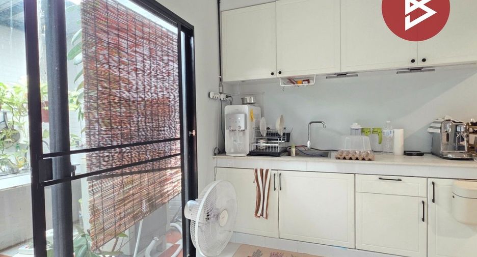 Продажа 3 спальни таунхаус в Bang Phli, Самутпракан