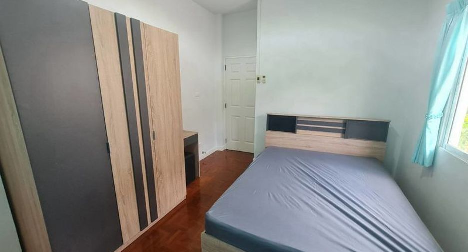 For rent 4 bedrooms house in Mueang Chiang Mai, Chiang Mai