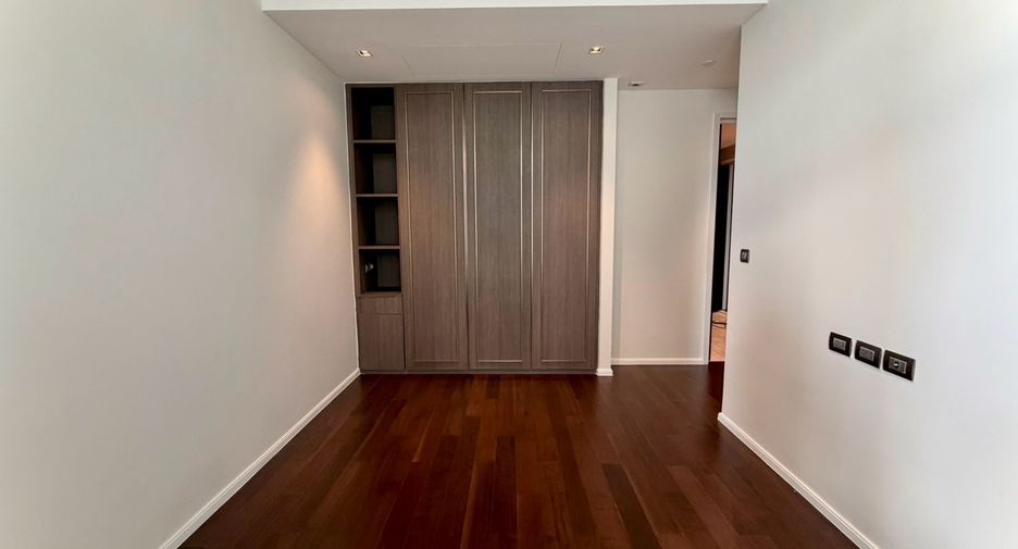À louer et à vendre 1 chambre condo à Khlong Toei, Bangkok