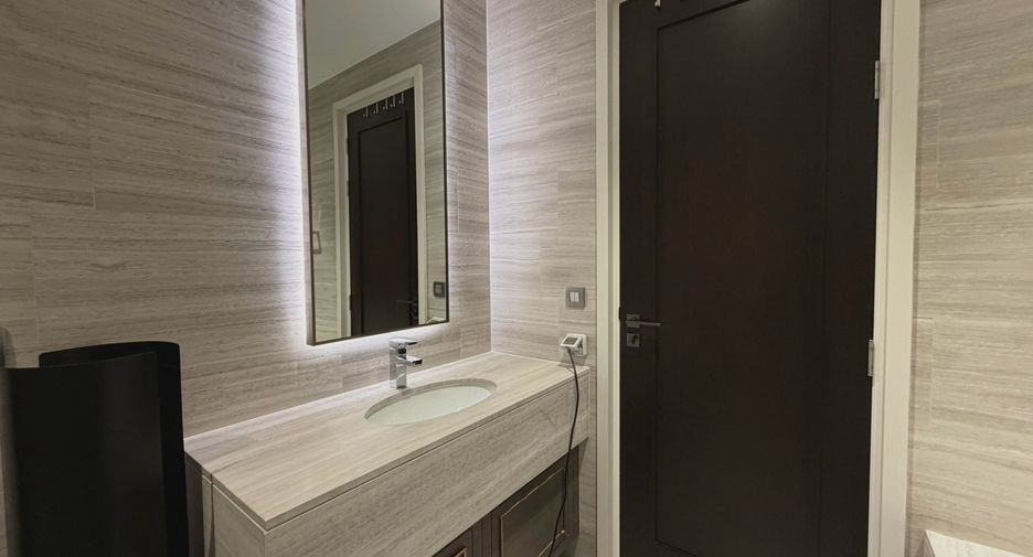 À louer et à vendre 1 chambre condo à Khlong Toei, Bangkok