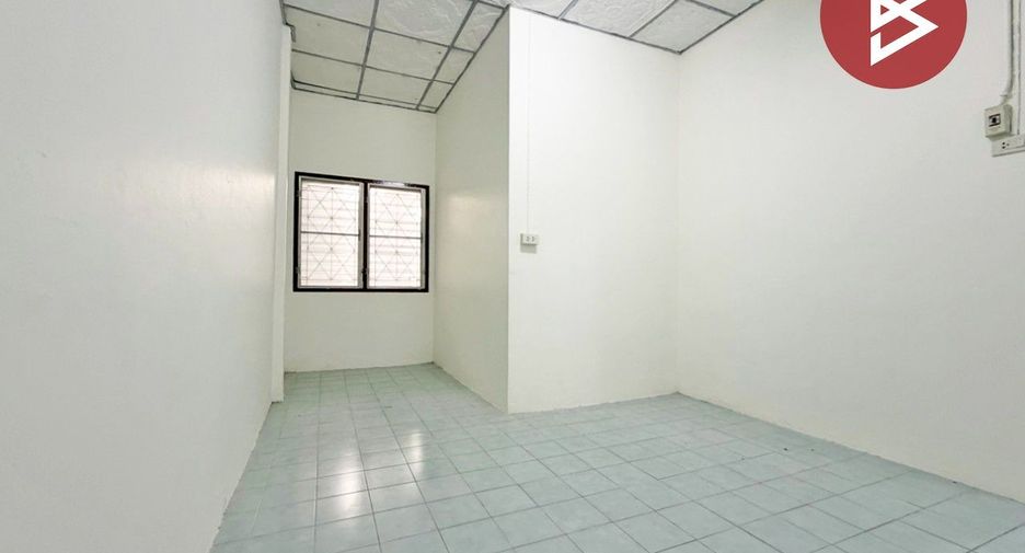 Casa adosada en venta de 2 habitaciones en Mueang Lop Buri, Lopburi