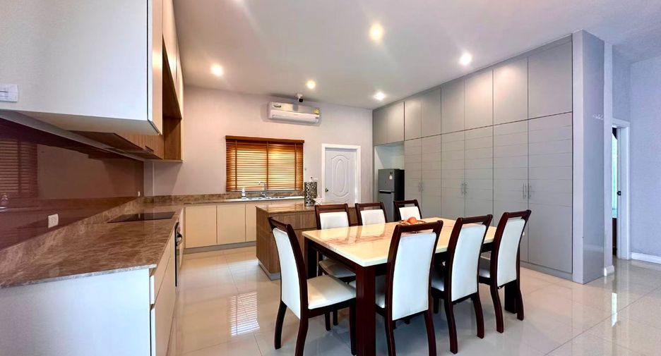 For sale 3 bedrooms house in Huay Yai, Pattaya