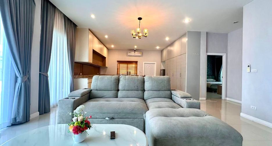 For sale 3 bedrooms house in Huay Yai, Pattaya