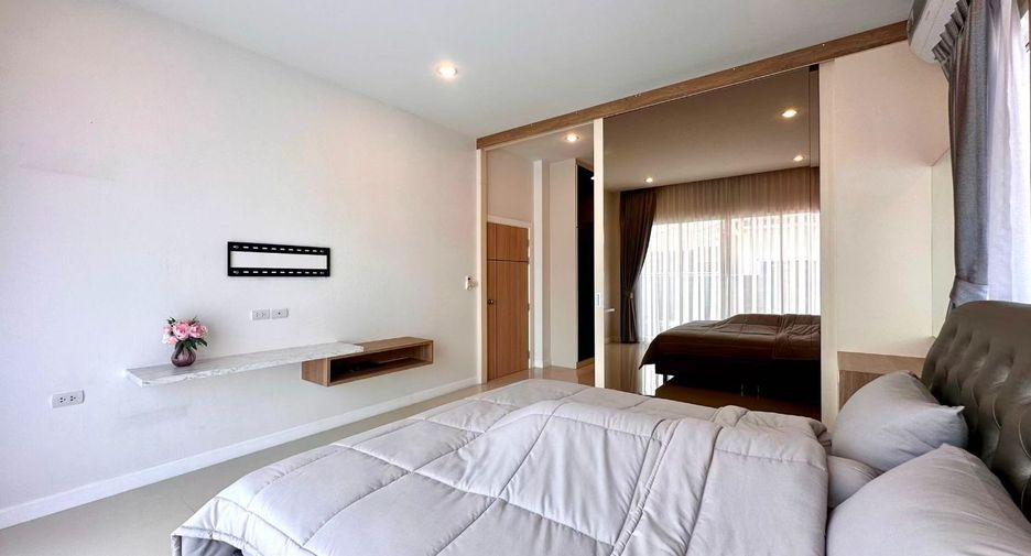 For sale 3 bedrooms house in Huay Yai, Pattaya