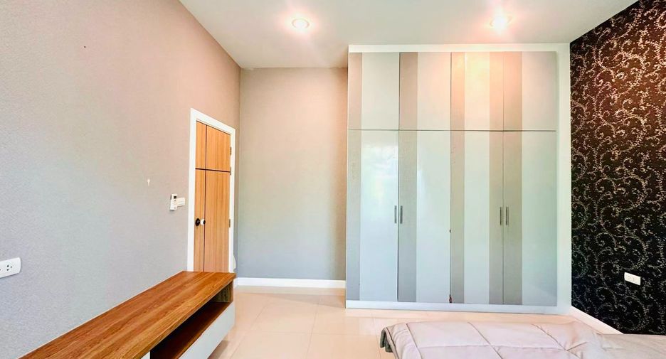 For sale 3 bedrooms house in Huay Yai, Pattaya