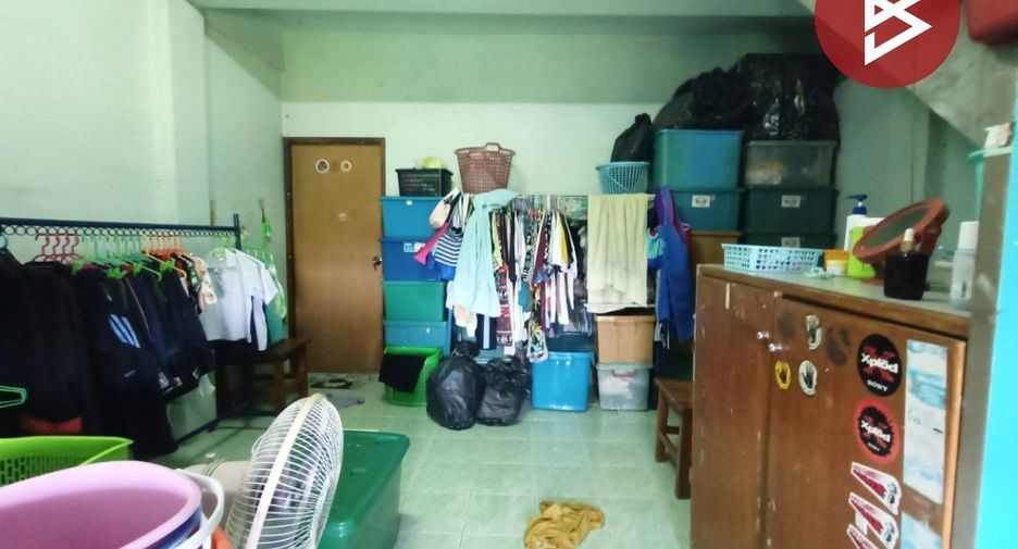 For sale 5 bedrooms retail Space in Thung Khru, Bangkok