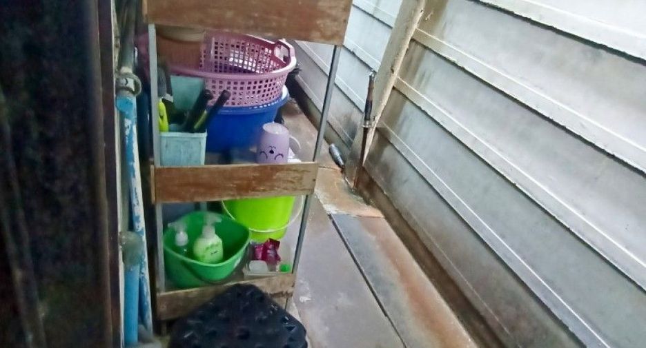 For sale 5 bedrooms retail Space in Thung Khru, Bangkok